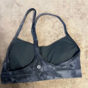 Lululemon sports bra. Size 6